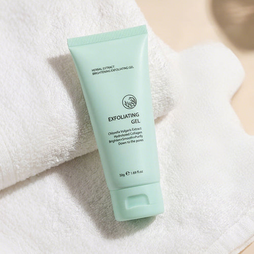 🔥1 acheté, 1 offert🎁 Gel exfoliant éclaircissant aux extraits de plante – Formule douce végétale, exfoliation efficace & soin unifiant pour la peau 🧴
